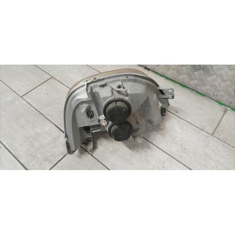 Optique avant principal gauche (feux)(phare) RENAULT MASTER 2 PHASE 2 d’occasion
