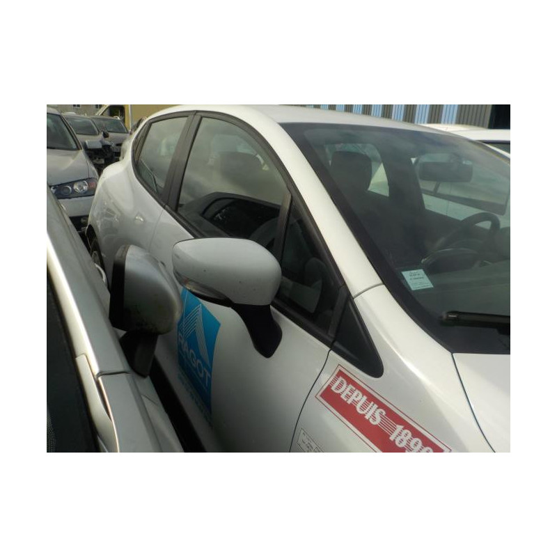 Porte avant droit RENAULT CLIO 4 PHASE 1 d’occasion