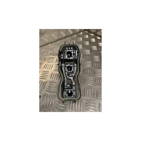 Platine feu arriere droit RENAULT SCENIC 2 PHASE 2 d’occasion