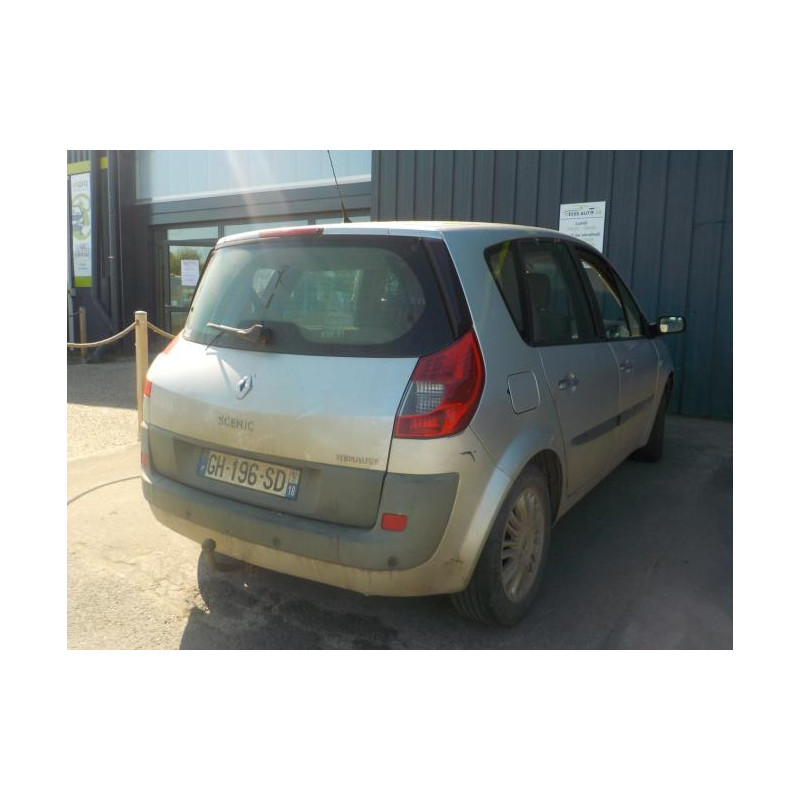 Platine feu arriere droit RENAULT SCENIC 2 PHASE 2 d’occasion