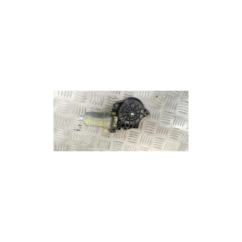 Moteur leve vitre avant droit KIA SPORTAGE 2 PHASE 1 d’occasion