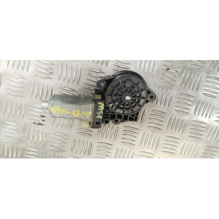 Moteur leve vitre avant droit KIA SPORTAGE 2 PHASE 1 d’occasion
