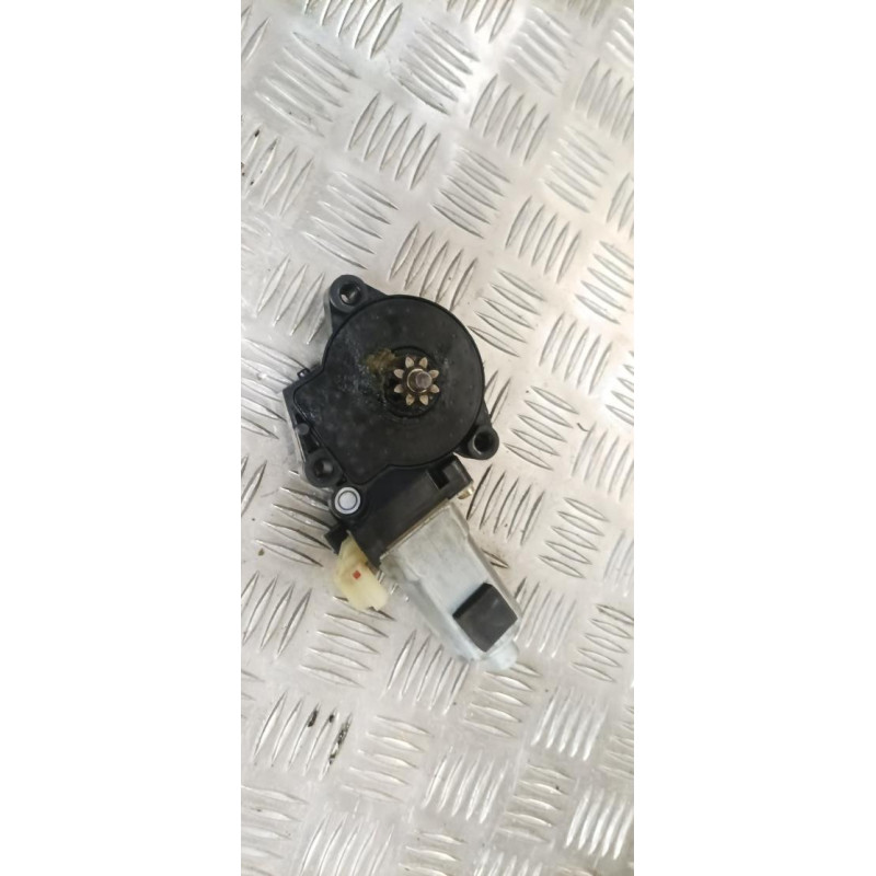 Moteur leve vitre avant droit KIA SPORTAGE 2 PHASE 1 d’occasion