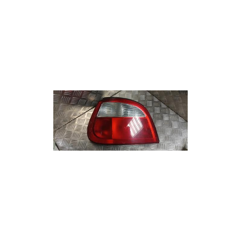 Feu arriere principal gauche (feux) RENAULT MEGANE 1 PHASE 2 d’occasion