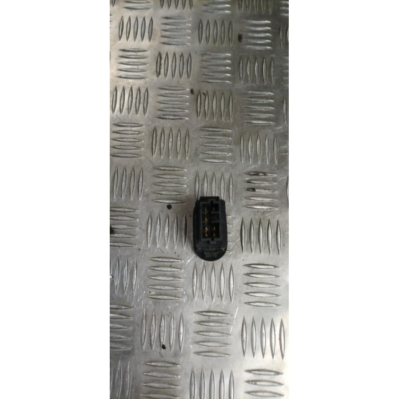 Interrupteur de leve vitre CITROEN C3 1 PHASE 2 d’occasion