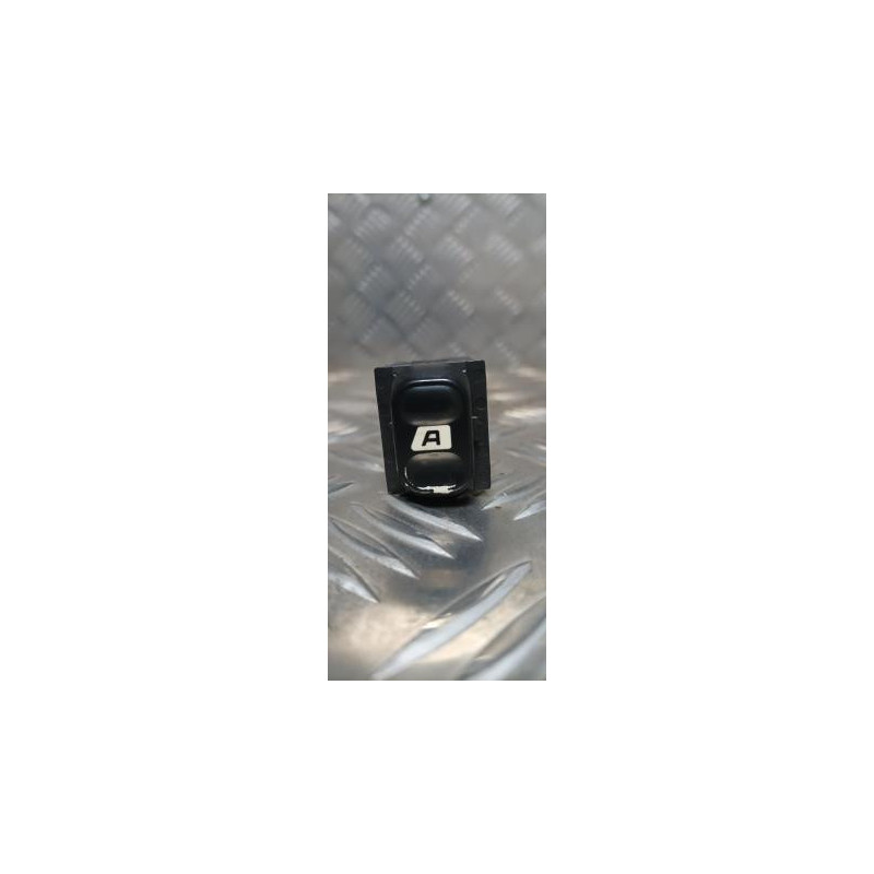 Interrupteur de leve vitre avant gauche CITROEN BERLINGO 1 PHASE 2 d’occasion