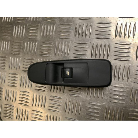 Interrupteur de leve vitre avant droit CITROEN C4 GRAND PICASSO 1 d’occasion