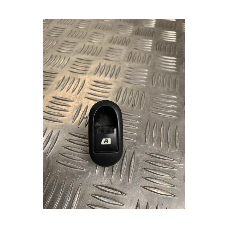Interrupteur de leve vitre avant droit CITROEN C3 1 PHASE 1 d’occasion