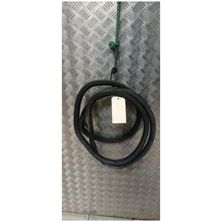 Joint de porte arriere gauche PEUGEOT 308 2 PHASE 1 d’occasion