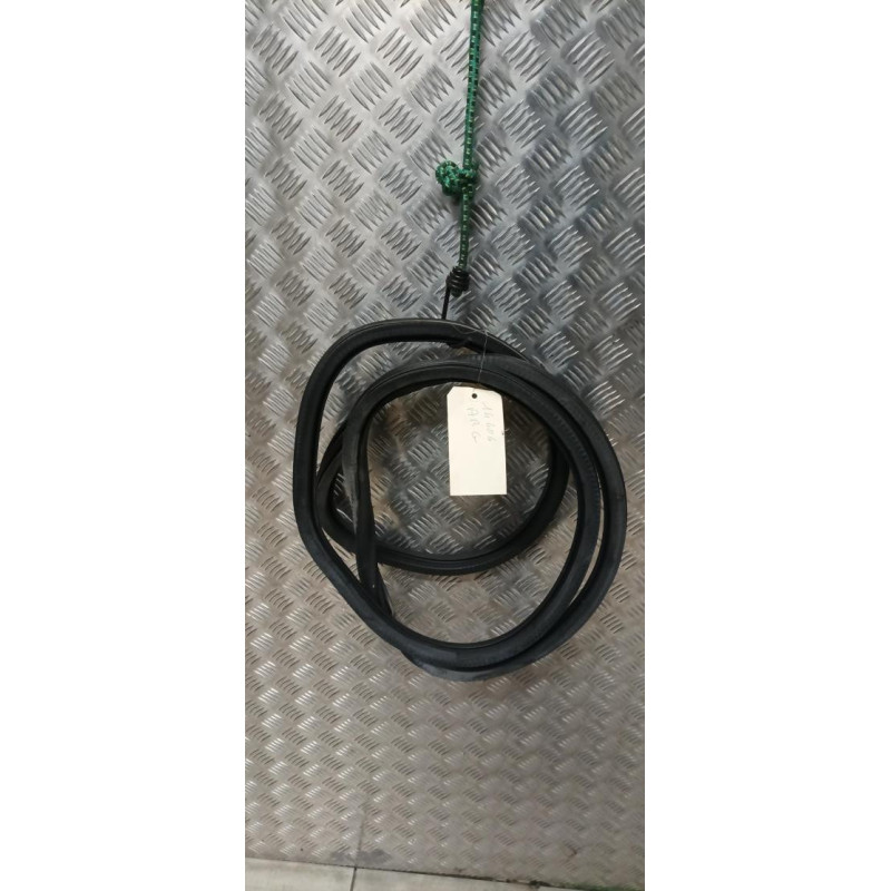 Joint de porte arriere gauche PEUGEOT 308 2 PHASE 1 d’occasion