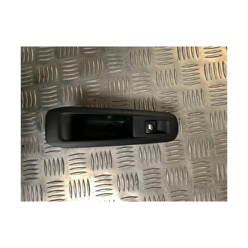 Interrupteur de leve vitre arriere droit PEUGEOT 308 2 PHASE 1 d’occasion