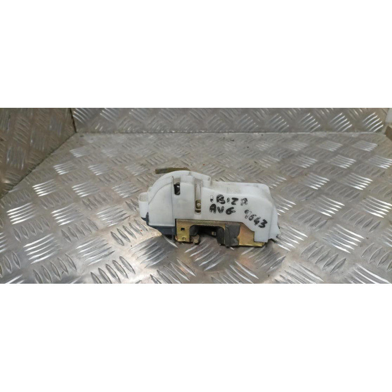Serrure avant gauche SEAT IBIZA 2 PHASE 2 d’occasion