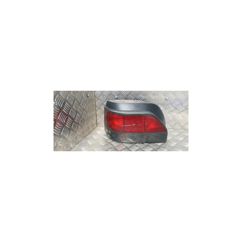 Feu arriere principal gauche (feux) RENAULT CLIO 1 PHASE 1 d’occasion