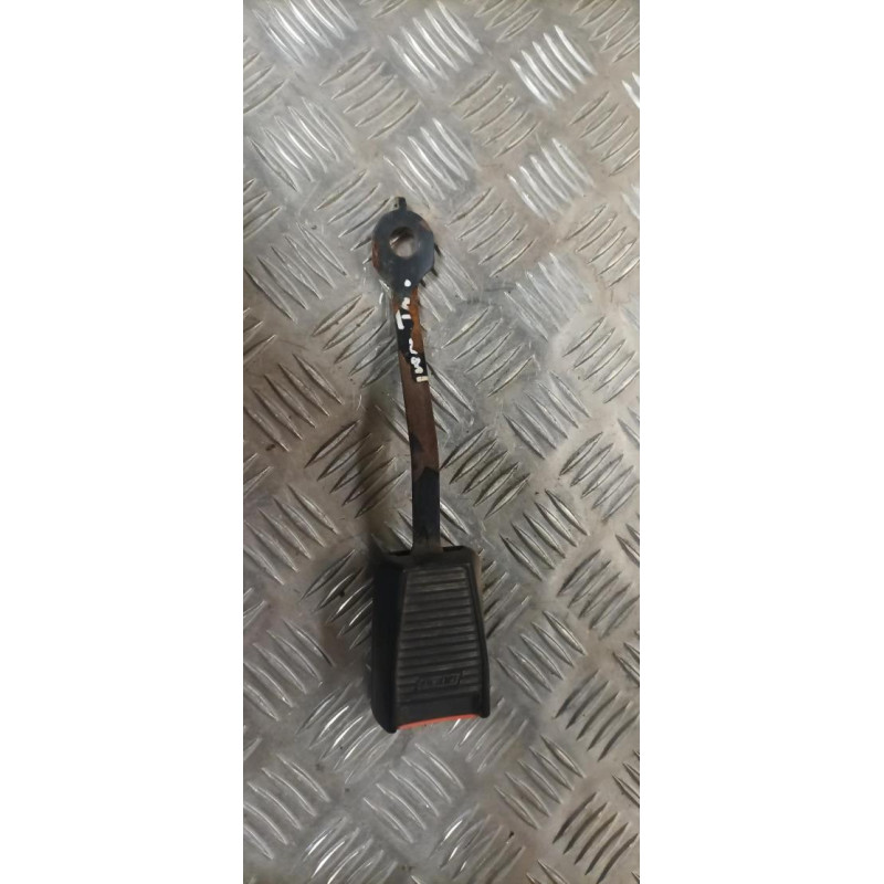 Attache ceinture avant gauche FIAT CINQUECENTO d’occasion