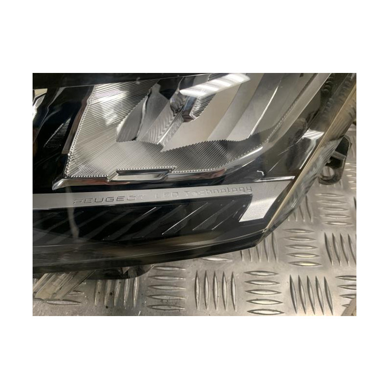 Optique avant principal gauche (feux)(phare) PEUGEOT 308 3 d’occasion