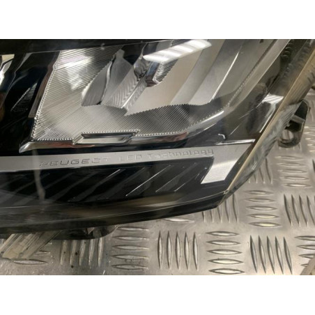 Optique avant principal gauche (feux)(phare) PEUGEOT 308 3 d’occasion