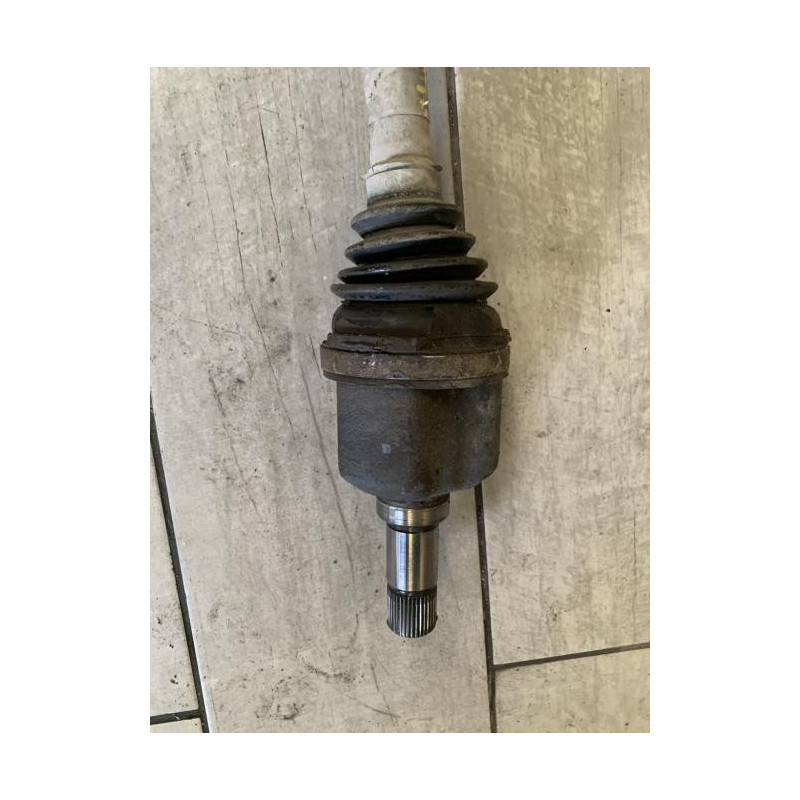 Cardan gauche (transmission) PEUGEOT 308 2 PHASE 1 d’occasion