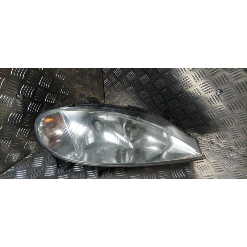Optique avant principal droit (feux)(phare) RENAULT MEGANE 1 PHASE 2 d’occasion