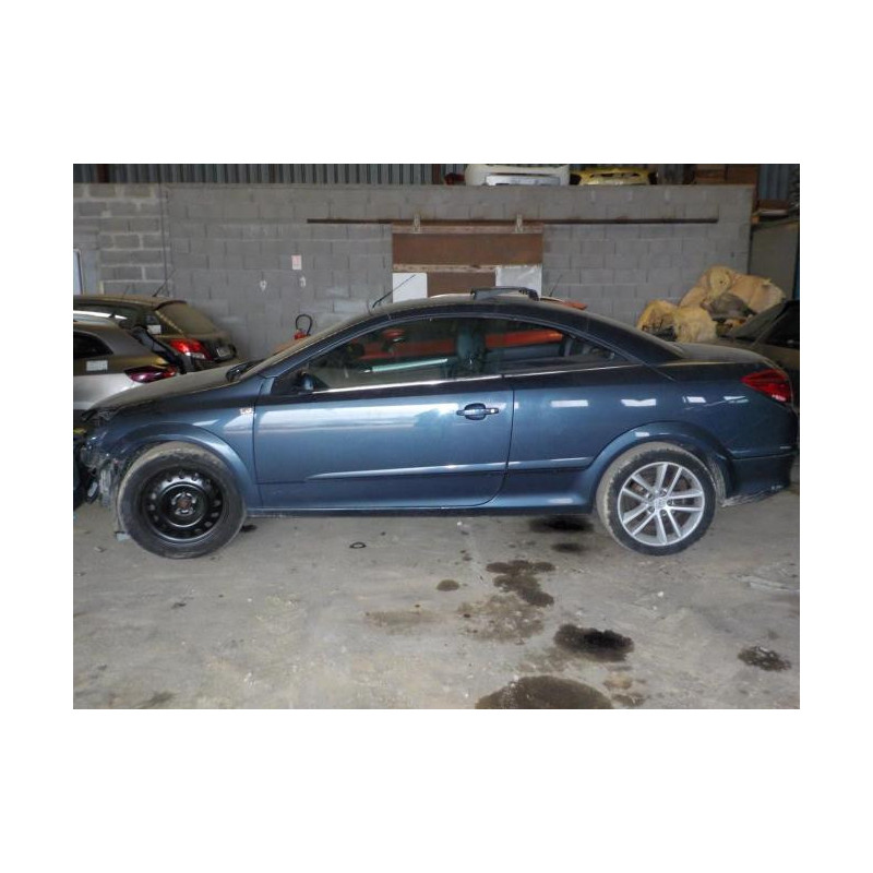 Platine feu arriere gauche OPEL ASTRA H TWINTOP CABRIOLET d’occasion