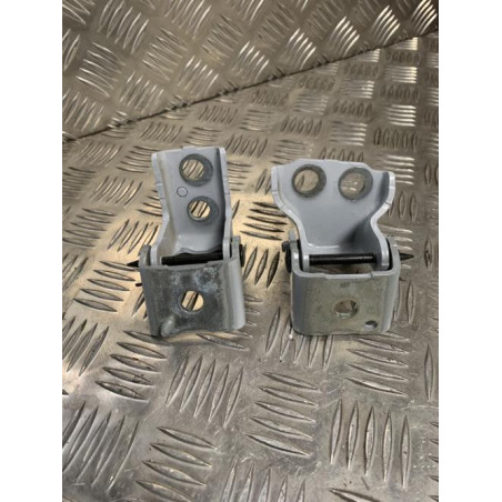 Charniere de porte arriere gauche PEUGEOT 308 3 d’occasion