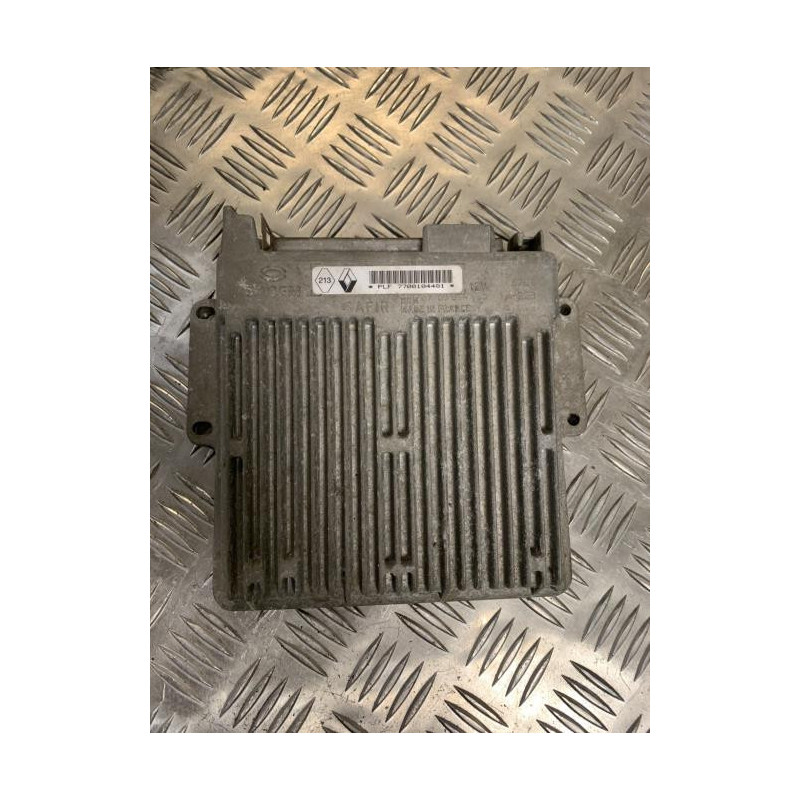 Calculateur moteur RENAULT  d’occasion