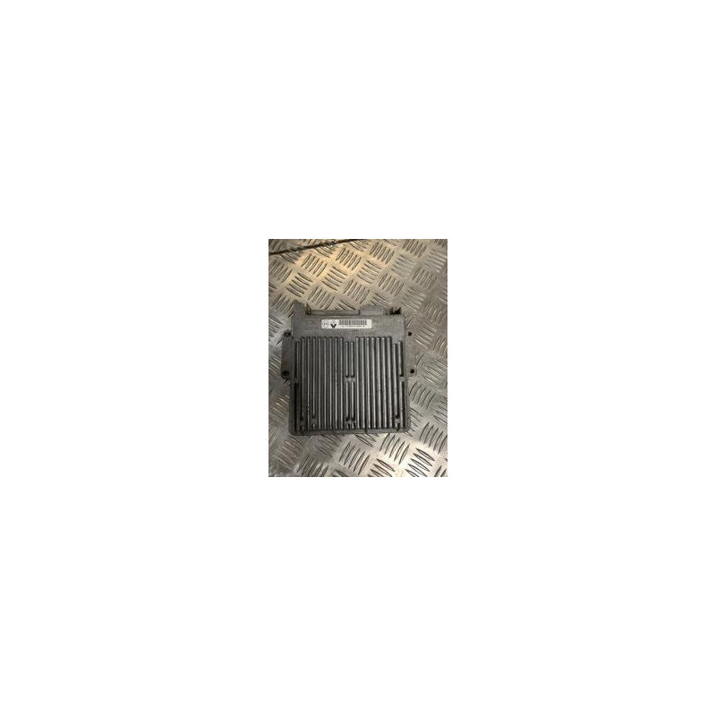 Calculateur moteur RENAULT  d’occasion