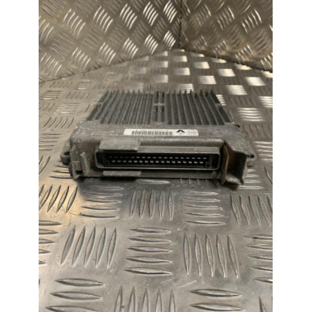 Calculateur moteur RENAULT  d’occasion