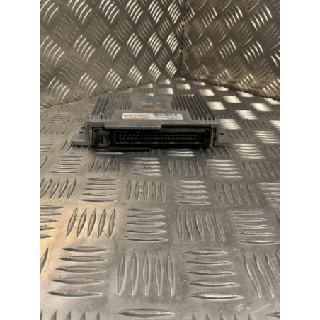 Calculateur moteur RENAULT  d’occasion