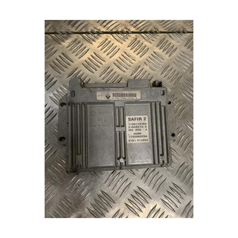 Calculateur moteur RENAULT  d’occasion