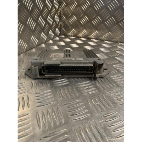 Calculateur moteur RENAULT  d’occasion