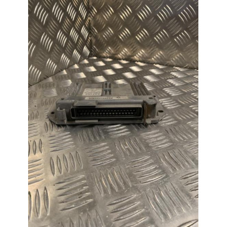 Calculateur moteur RENAULT  d’occasion