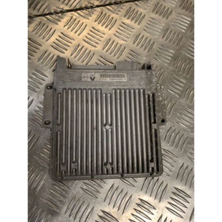 Calculateur moteur RENAULT  d’occasion