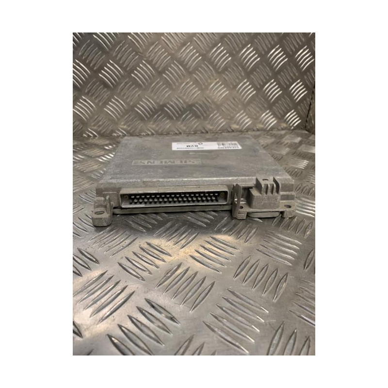 Calculateur moteur RENAULT  d’occasion