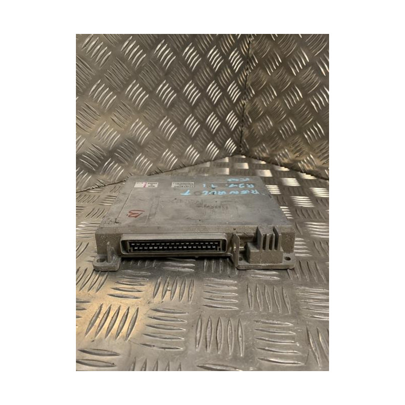 Calculateur moteur RENAULT  d’occasion