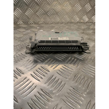 Calculateur moteur PEUGEOT  d’occasion