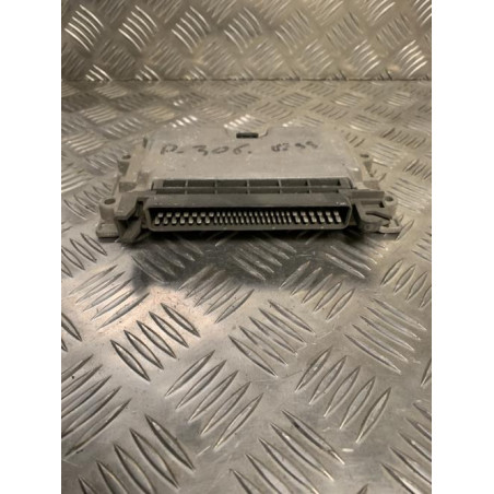 Calculateur moteur PEUGEOT  d’occasion