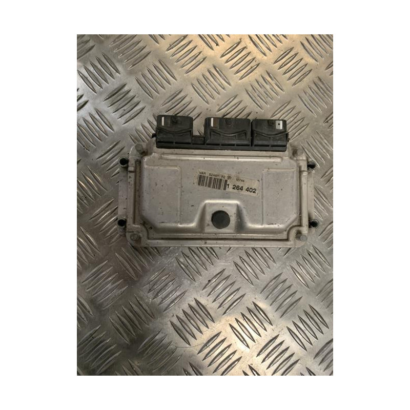 Calculateur moteur PEUGEOT  d’occasion