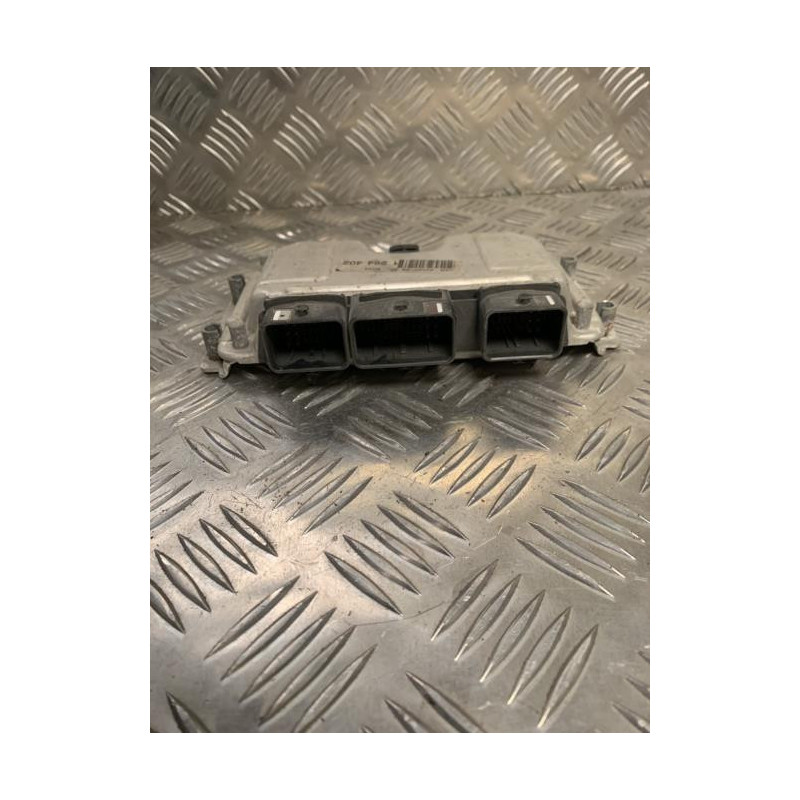Calculateur moteur PEUGEOT  d’occasion