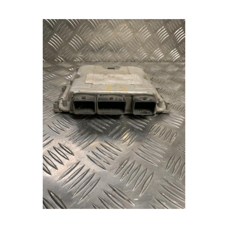 Calculateur moteur PEUGEOT 307 PHASE 1 d’occasion