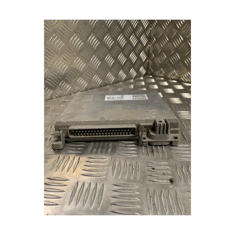 Calculateur moteur RENAULT  d’occasion