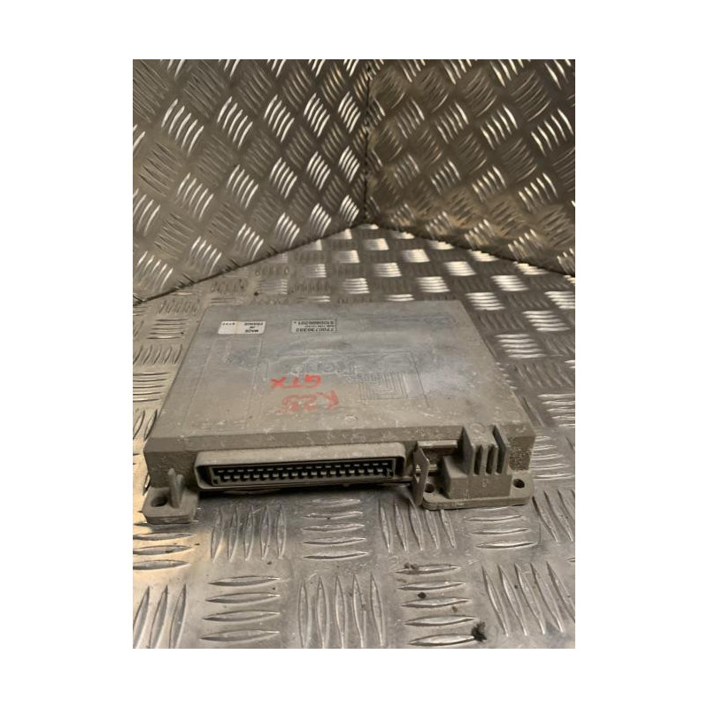 Calculateur moteur RENAULT  d’occasion