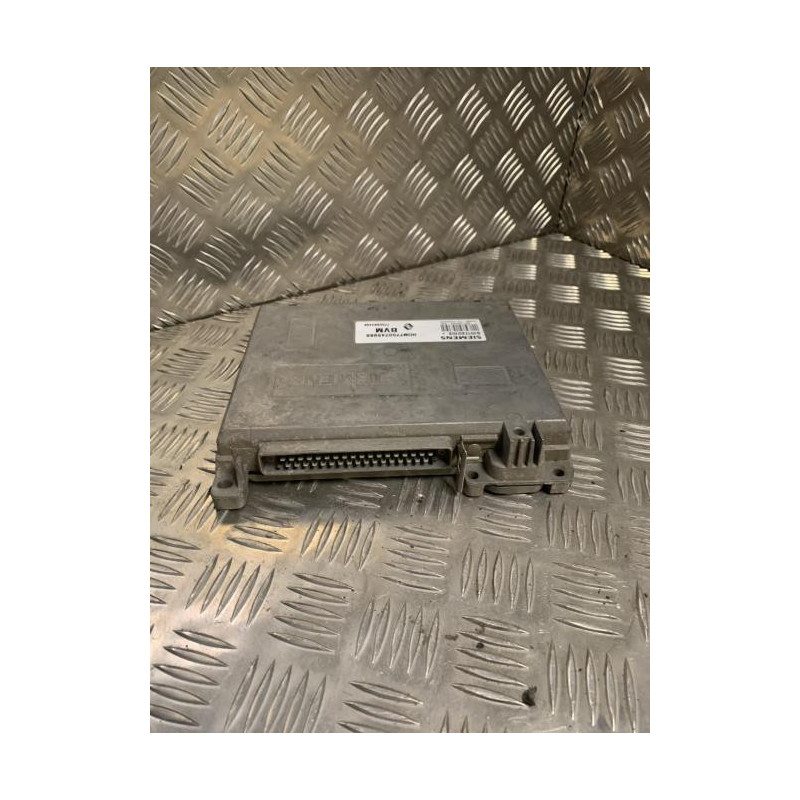 Calculateur moteur RENAULT  d’occasion