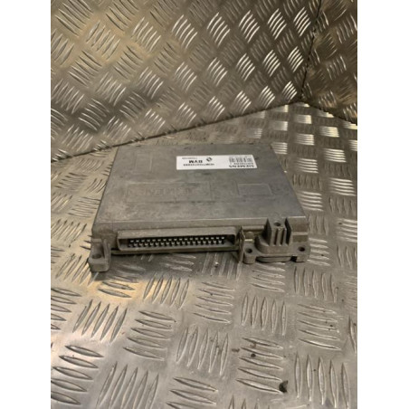 Calculateur moteur RENAULT  d’occasion