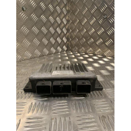 Calculateur moteur RENAULT SCENIC 2 PHASE 1 d’occasion