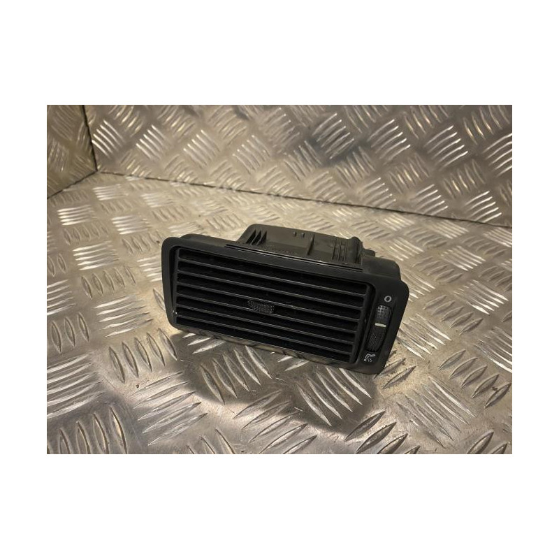 Aerateur tableau de bord avant droit VOLKSWAGEN GOLF SPORTSVAN PHASE 1 d’occasion