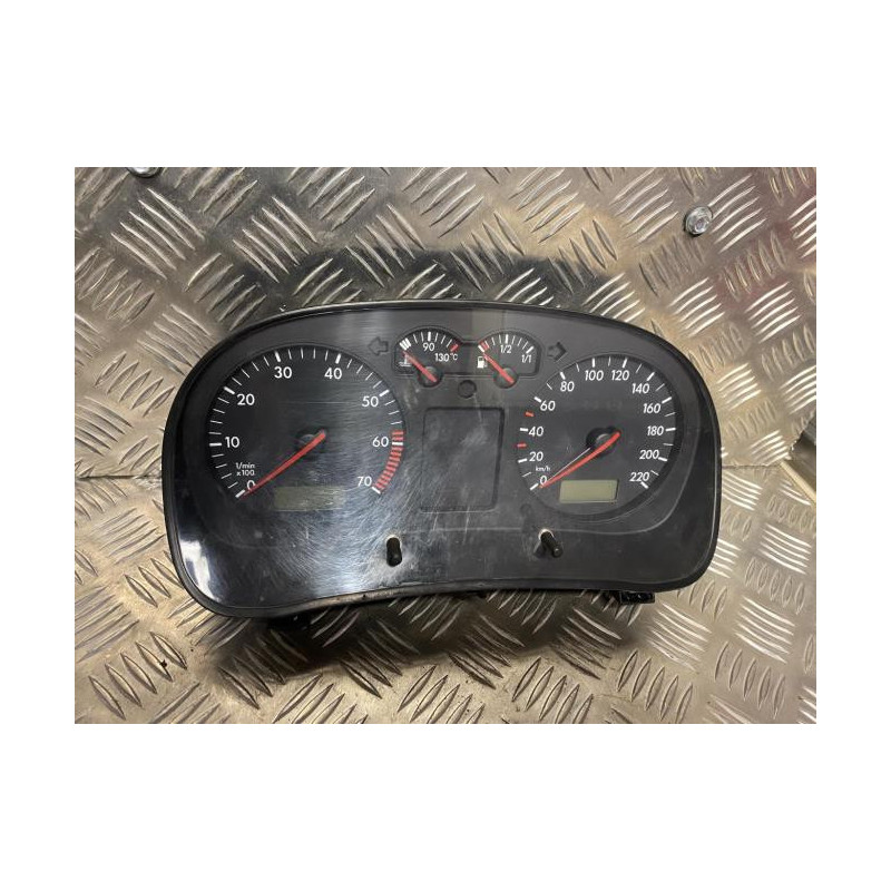 Compteur VOLKSWAGEN GOLF SPORTSVAN PHASE 1 d’occasion