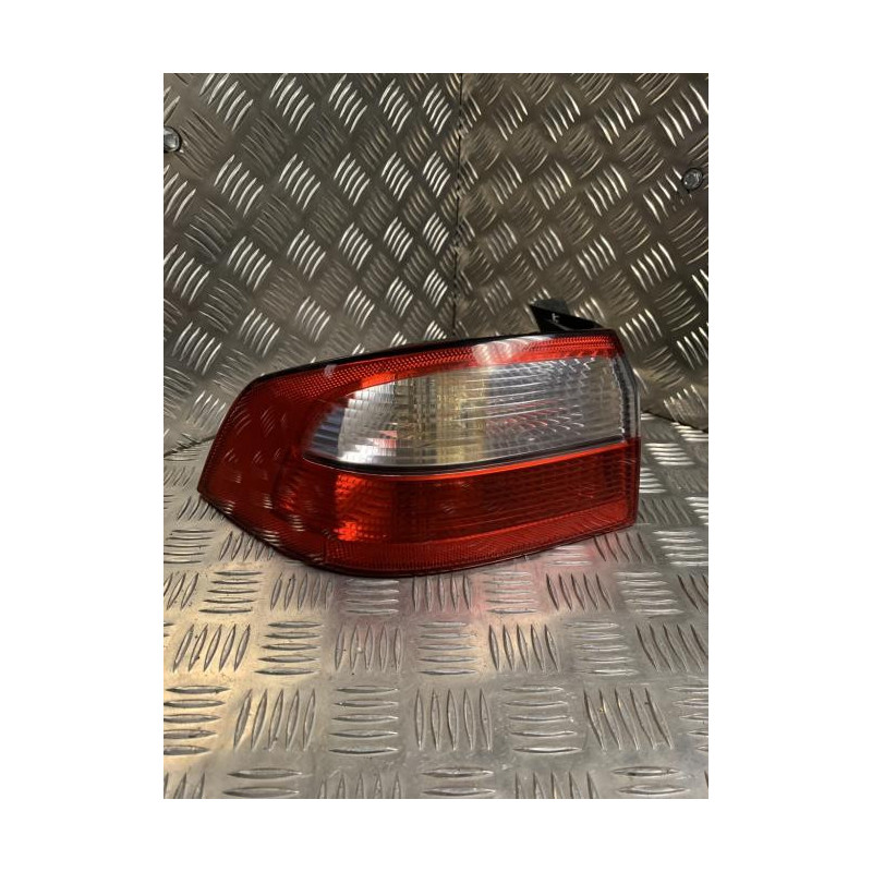 Feu arriere principal gauche (feux) RENAULT LAGUNA 2 PHASE 1 d’occasion