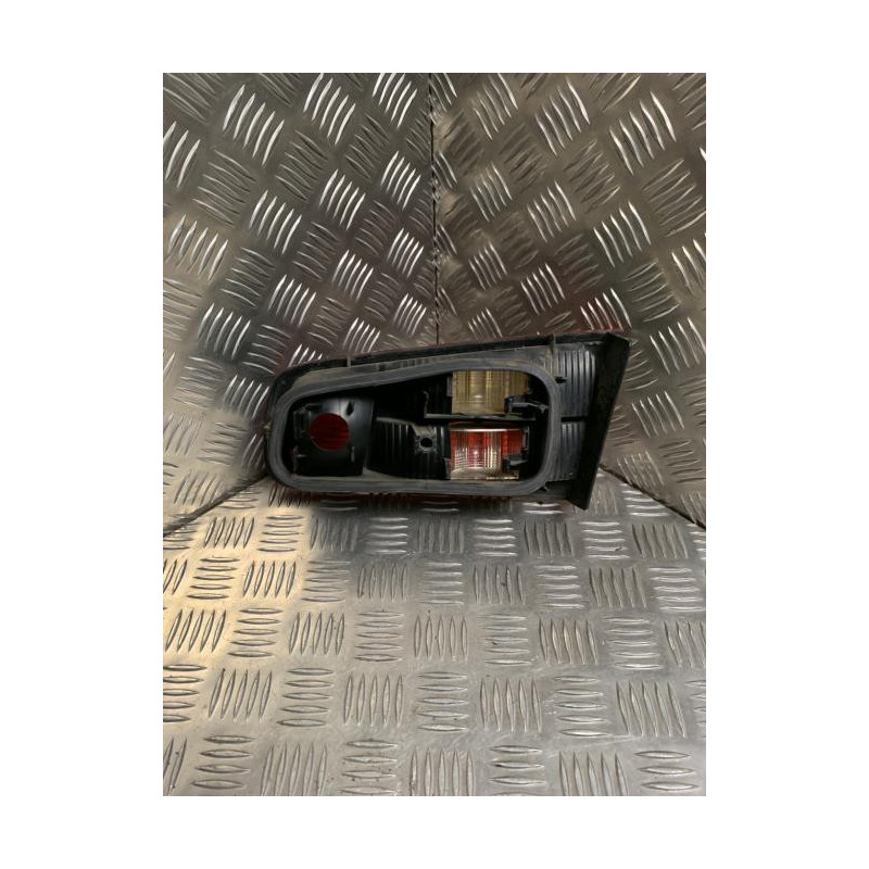 Feu arriere secondaire gauche (feux) RENAULT LAGUNA 2 PHASE 1 d’occasion