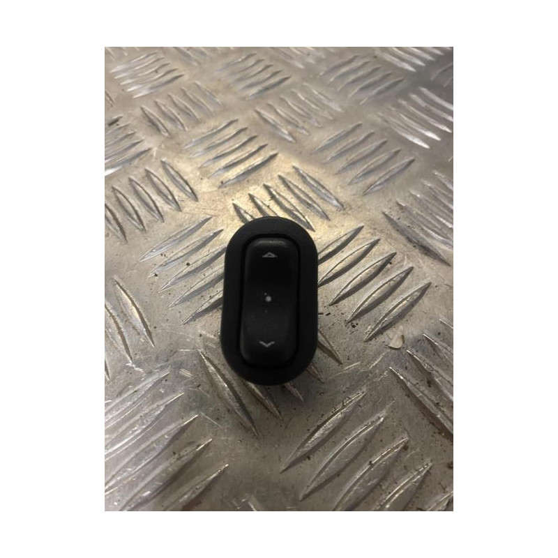Interrupteur de leve vitre avant droit OPEL CORSA C PHASE 2 d’occasion