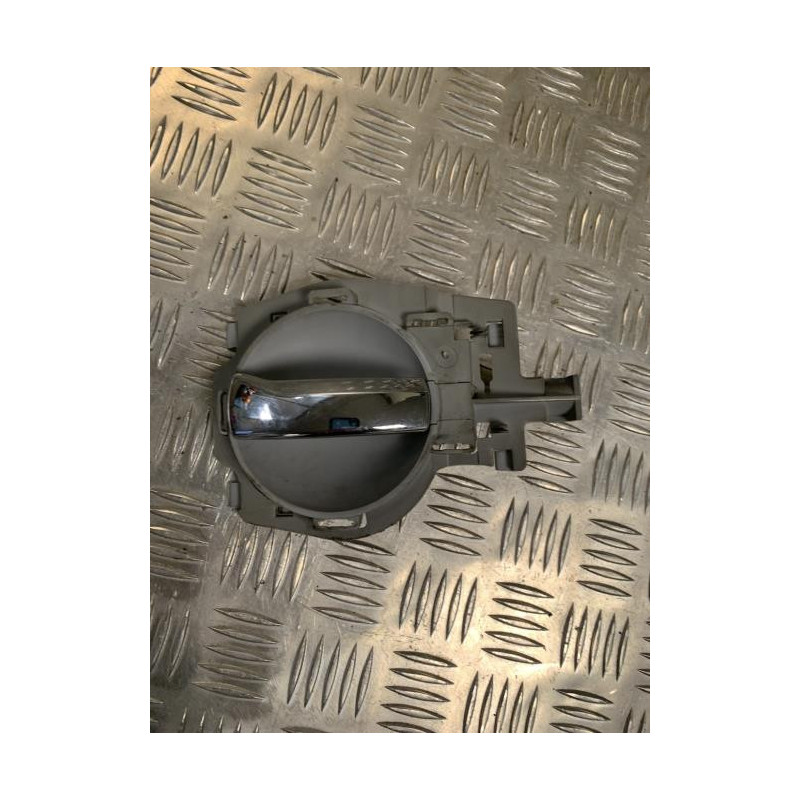 Poignee interieur avant droit CITROEN C3 1 PHASE 1 d’occasion